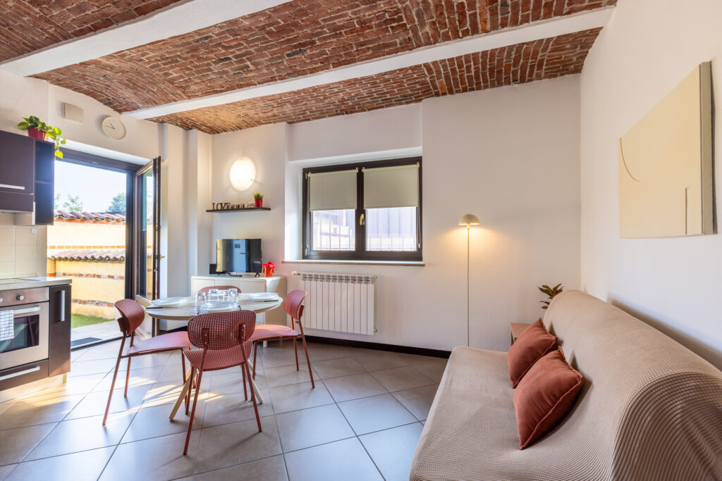 CAMELIA-APPARTAMENTO AEROPORTO TORINO CASELLE-CASA VACANZA -LOCAZIONI BREVI
